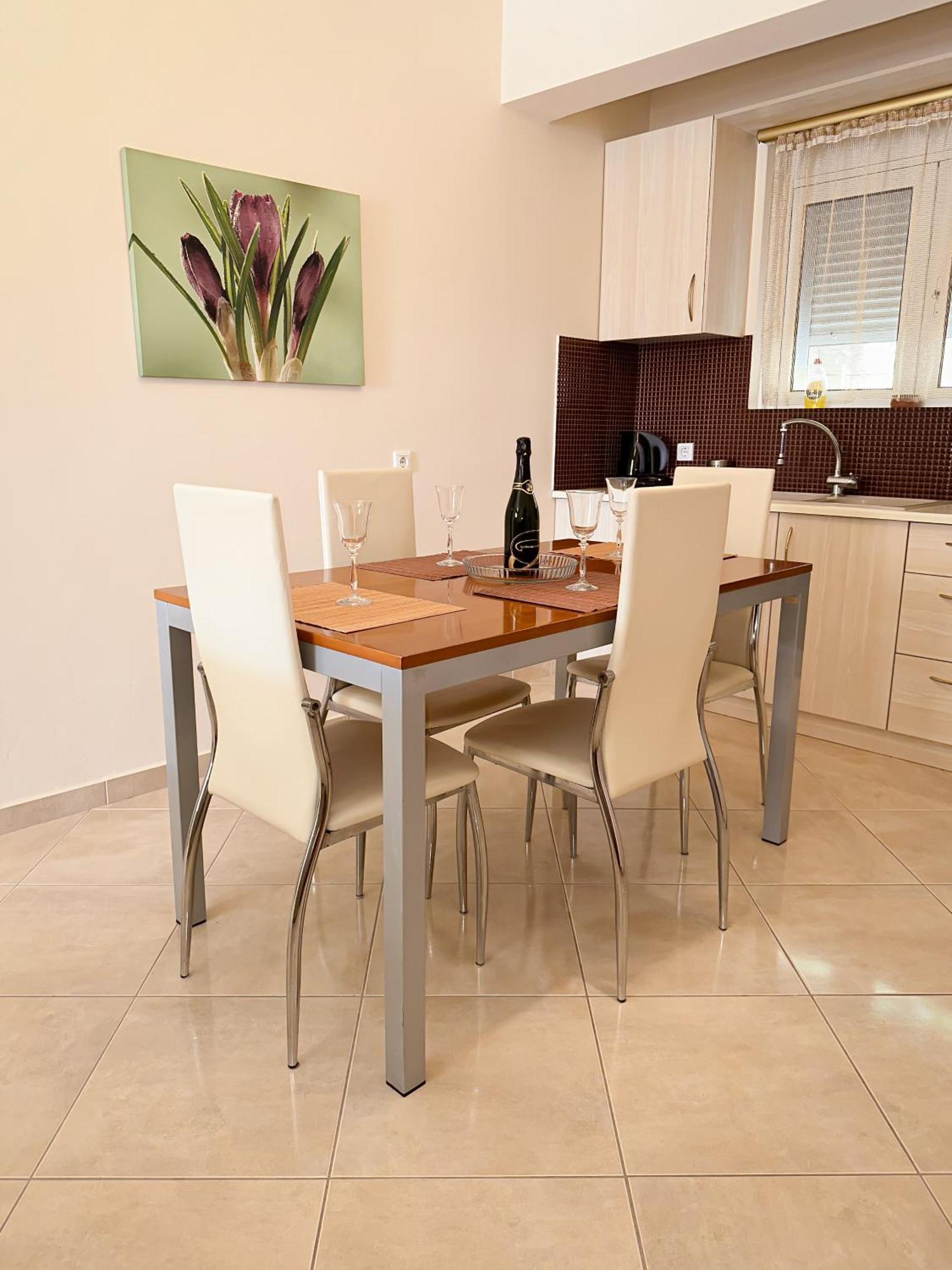 Sun N' Salt II Apartment Tolo Ngoại thất bức ảnh